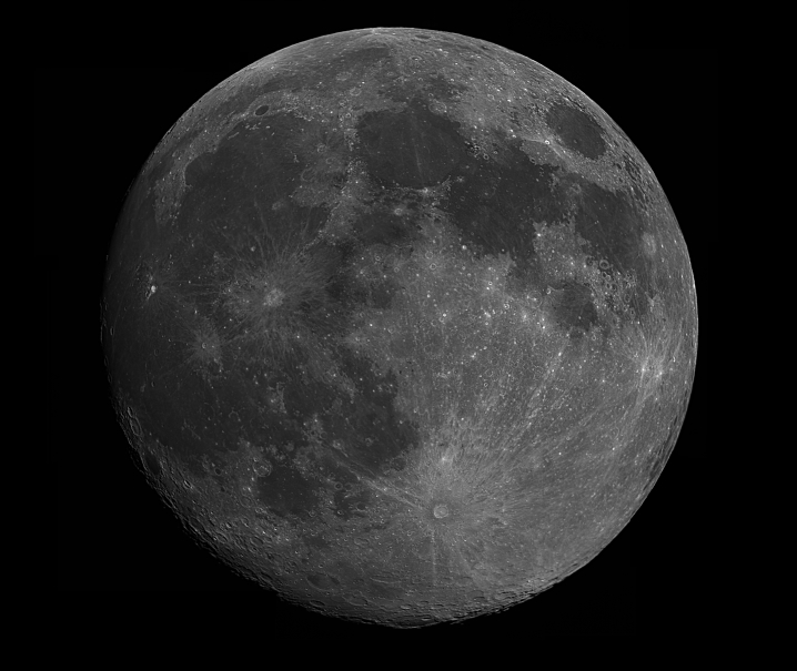 Image of the Moon 06-04-2020 from Preston NW England